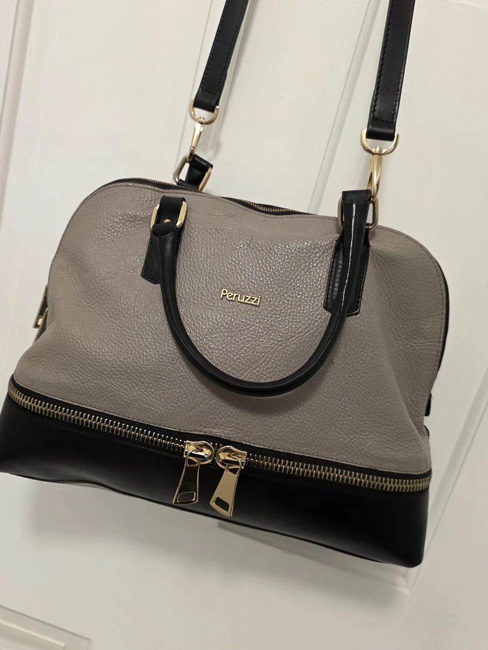 Peruzzi Leather Bag Gray And Black Fully Lined W/Detachable Crossbody Strap